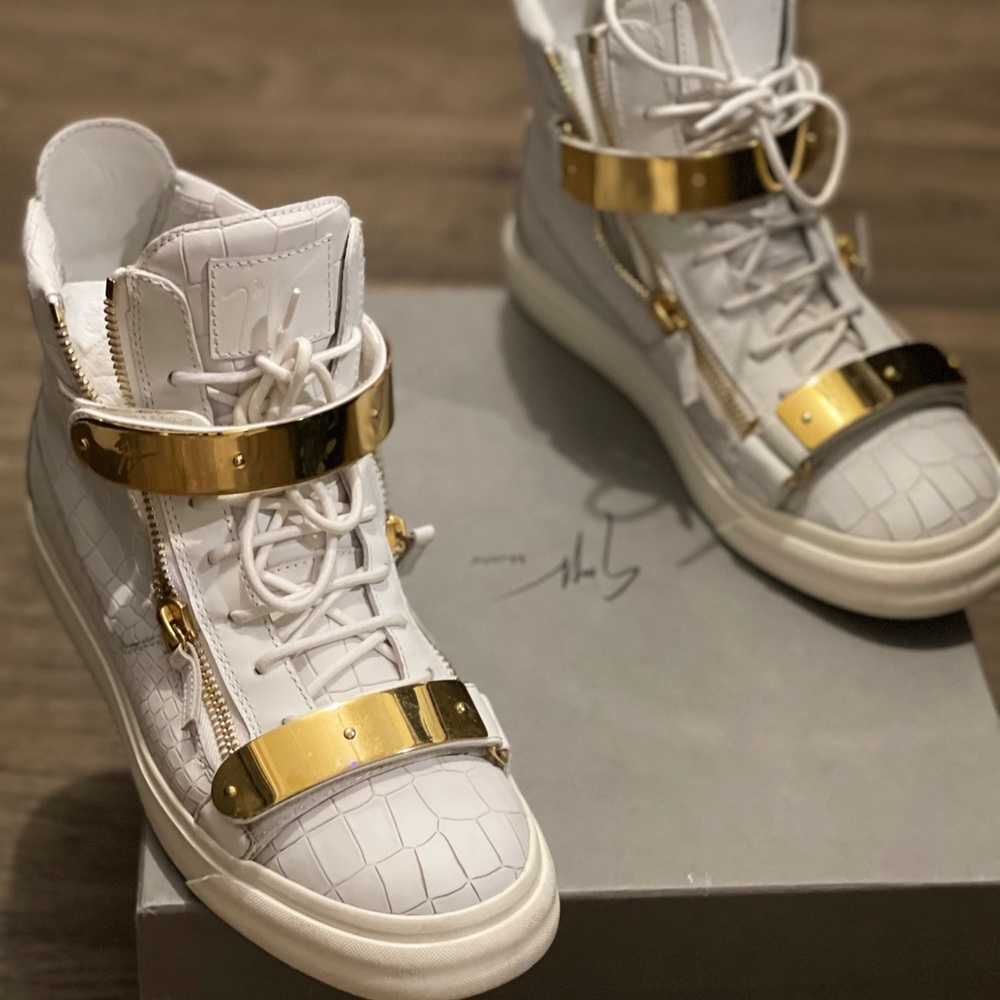 Giuseppe Zanotti White Crocodile